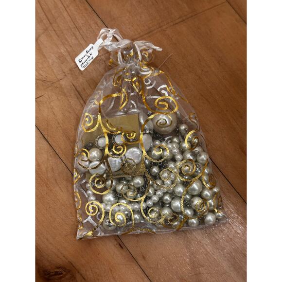 Mystery Jewelry Bag - Prom Formal Fancy Regency Silver Pearls - Picture 2 of 6